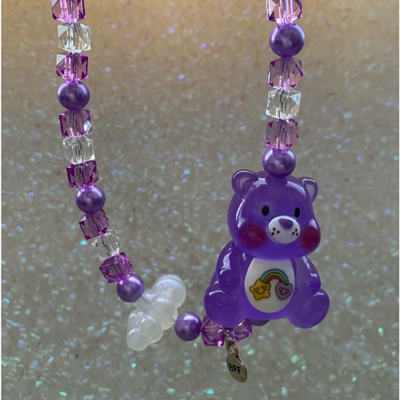 Glow in the dark care bear necklace. - Picture 1 of 3